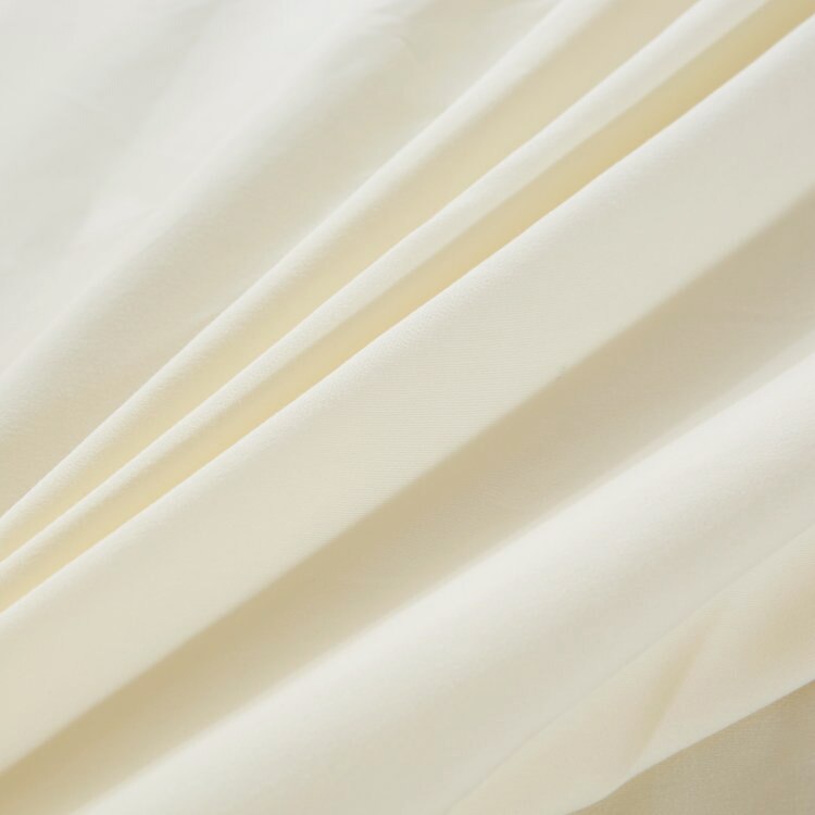 Create a Romantic Oasis with our Bloom Pattern Solid Color Bed Skirt - Non-Slip Dust Ruffle for Queen Size Bedspread - Luxurious Bed Skirt for a Stylish Bedroom