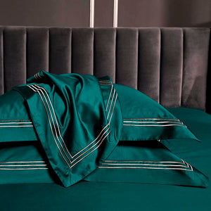 NEW Luxury Egyptian Cotton Bedding Set - Soft and Durable - Includes 1 Sheet and 2 Pillowcases - Queen/King Size - 4 Piece Set