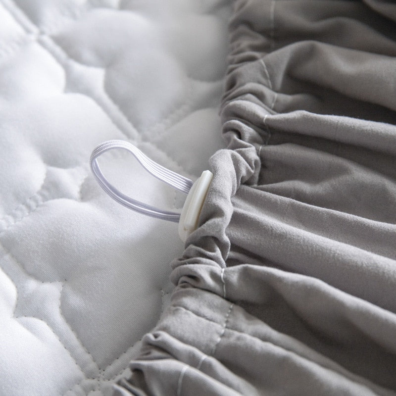 Washable Bed Cover Queen/King Size Breathable Solid Color Mattress Cover Embossed Quilted Mattress Protector