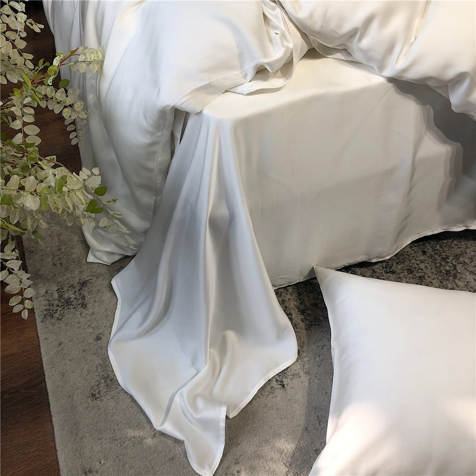 NEW Indulge in Pure Comfort and Elegance with our Luxury White 100% Silk Bedding Set - Available in Queen and King Size with Your Choice of Quilt Cover, Flat or Fitted Sheet, and Pillowcases Included