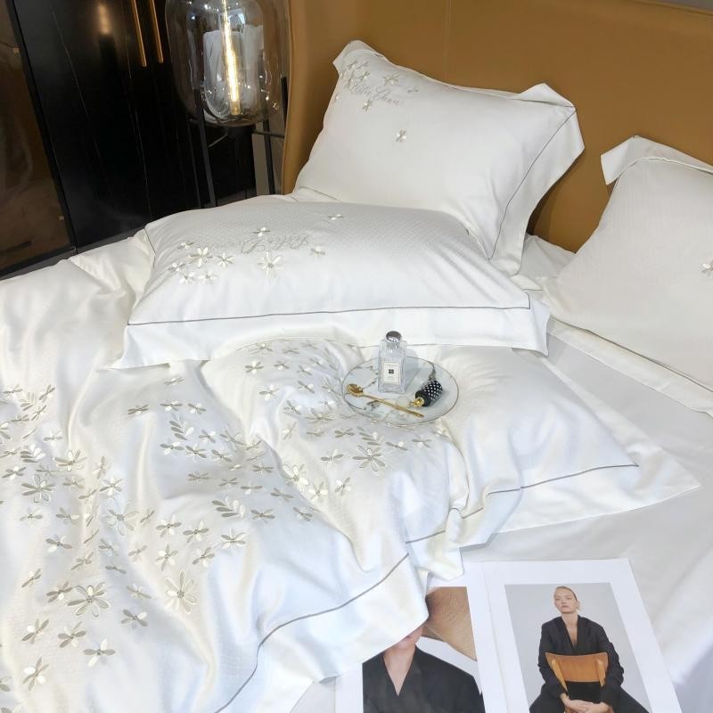 NEW Embroidered White Blossom Duvet Cover Set - 800TC Egyptian Cotton Bedding Set with Soft Sheets & Pillowcases, Queen/King 4Pcs